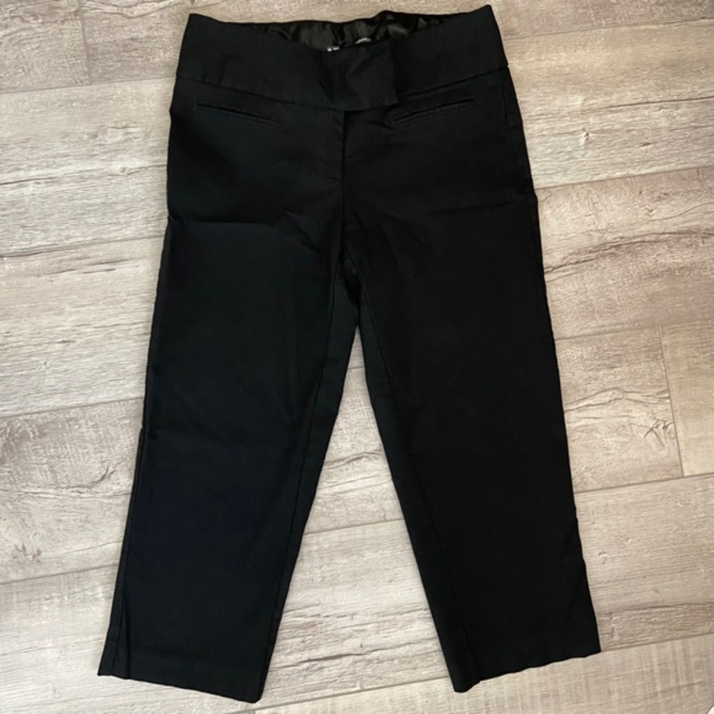 MAURICES 5/6 Women’s Black‎ Capri Pants Straight Leg Faux Pockets